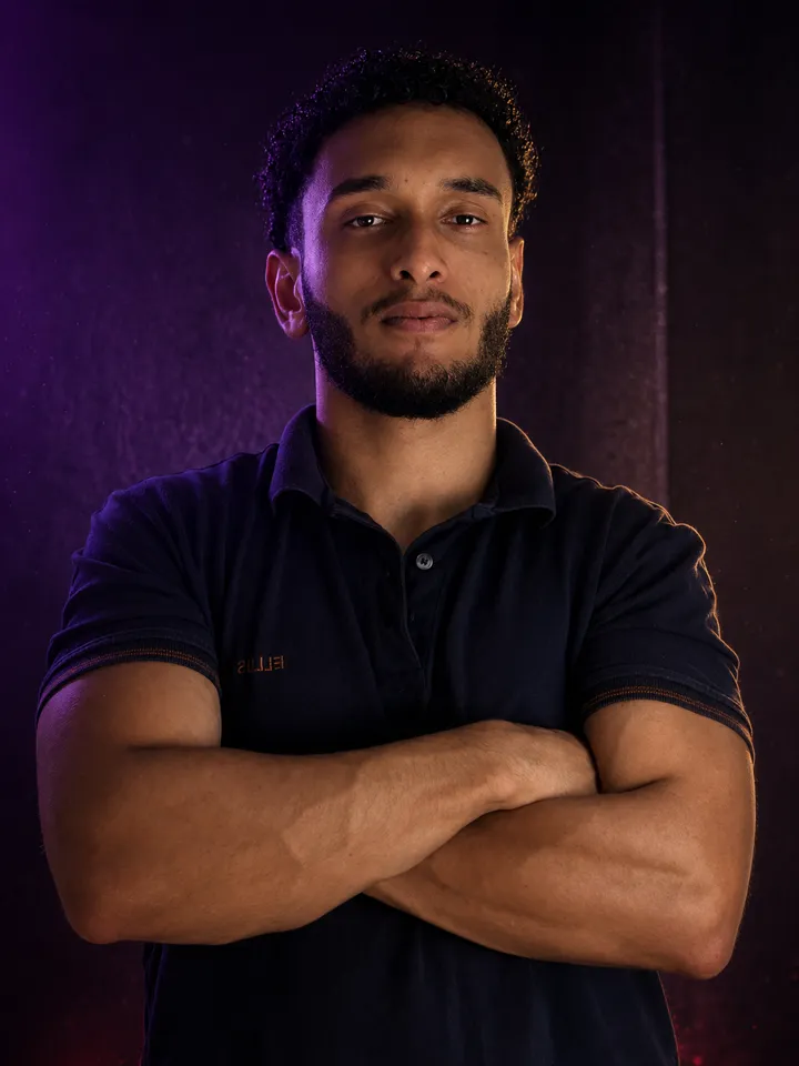 Marcos Brito, criador dos materiais